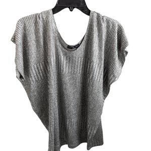 Gorgeous iridescent silver top size M